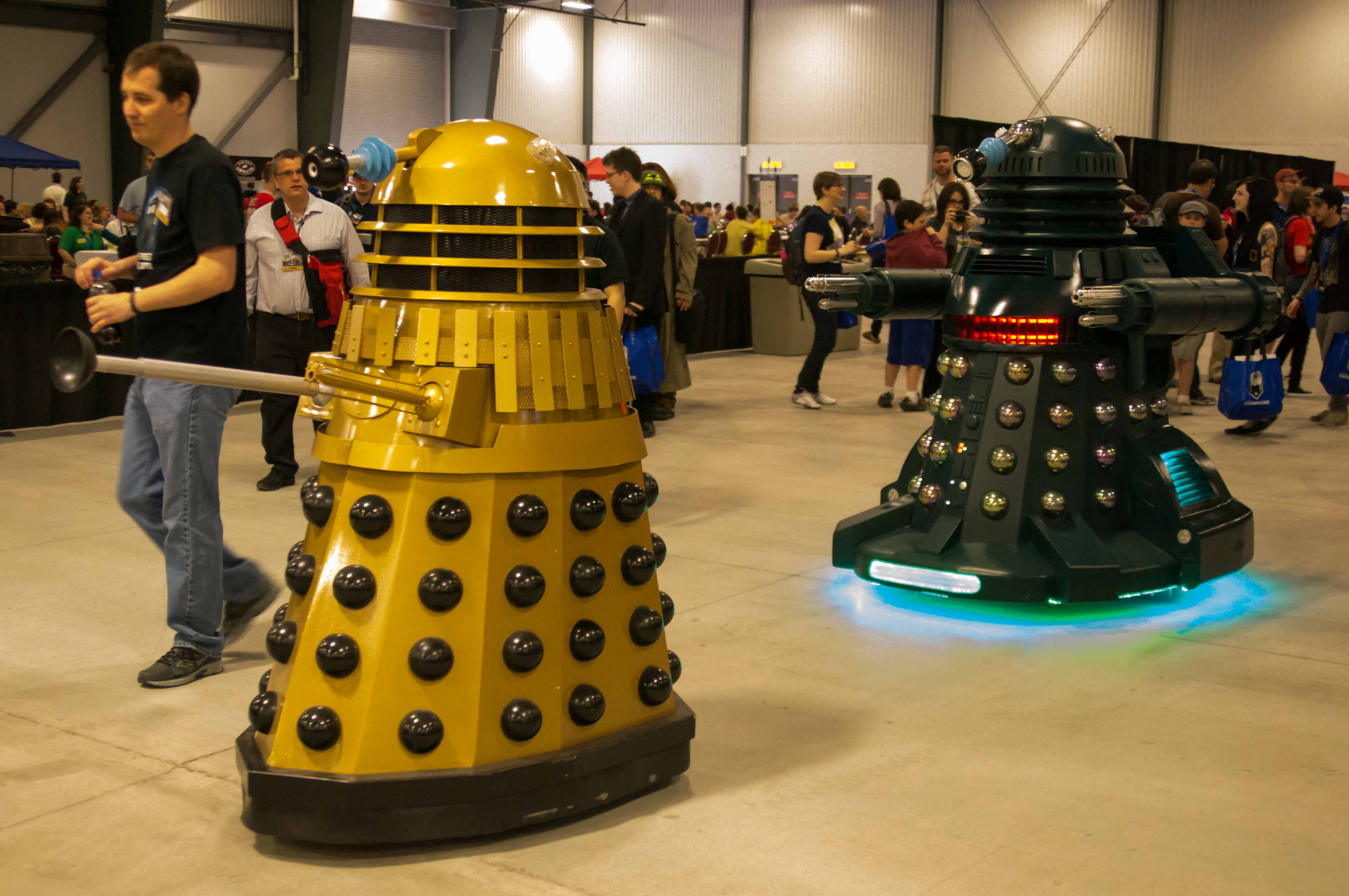 Daleks at Ottawa Comiccon 2013-4